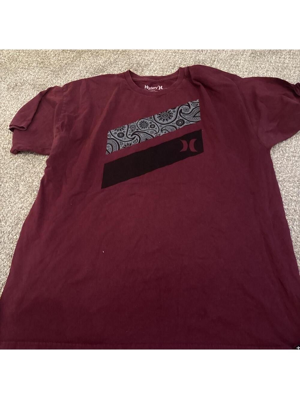 Hurley Men's Burgundy and Red Tshirt